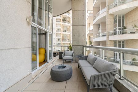 Apartamento para alugar com 151m², 2 quartos e 3 vagas Apartamento para alugar com 151m², 2 quartos e 3 vagasVaranda da Sala