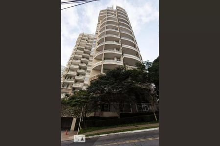 Apartamento para alugar com 151m², 2 quartos e 3 vagas Apartamento para alugar com 151m², 2 quartos e 3 vagasFachada do Prédio