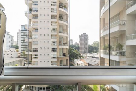 Apartamento para alugar com 151m², 2 quartos e 3 vagas Apartamento para alugar com 151m², 2 quartos e 3 vagasVaranda da Suíte 2