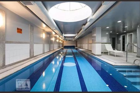 Apartamento para alugar com 151m², 2 quartos e 3 vagas Apartamento para alugar com 151m², 2 quartos e 3 vagasÁrea comum - Piscina Coberta