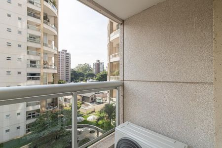 Apartamento para alugar com 151m², 2 quartos e 3 vagas Apartamento para alugar com 151m², 2 quartos e 3 vagasVaranda da Suíte 1