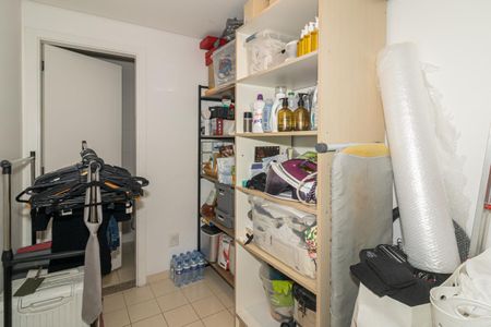 Apartamento para alugar com 151m², 2 quartos e 3 vagas Apartamento para alugar com 151m², 2 quartos e 3 vagasDependência