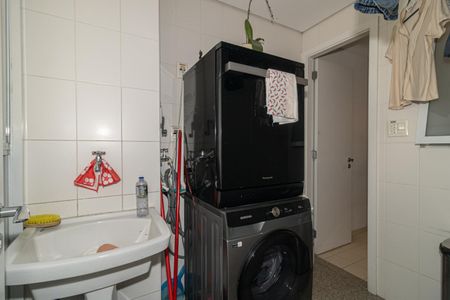 Apartamento para alugar com 151m², 2 quartos e 3 vagas Apartamento para alugar com 151m², 2 quartos e 3 vagasÁrea de Serviço