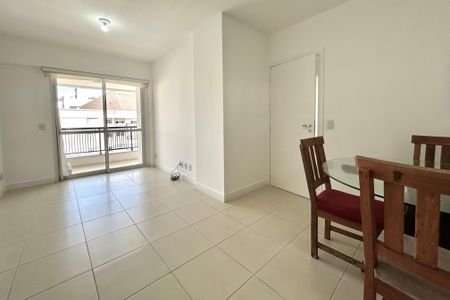 Apartamento para alugar com 69m², 2 quartos e 2 vagasSala