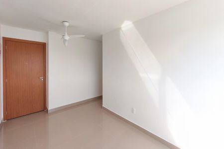 Sala de apartamento para alugar com 2 quartos, 45m² em Vila Satúrnia, Campinas
