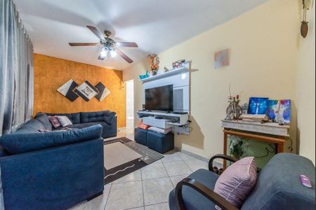 Casa à venda com 157m², 2 quartos e 2 vagas