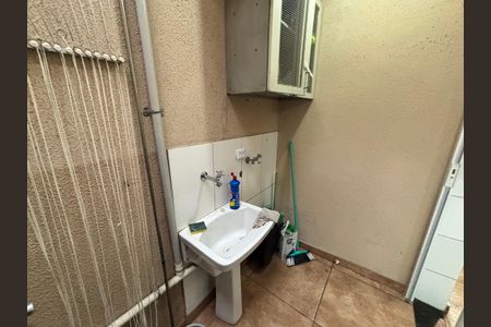 Casa para alugar com 77m², 2 quartos e 2 vagasÁrea de Serviço