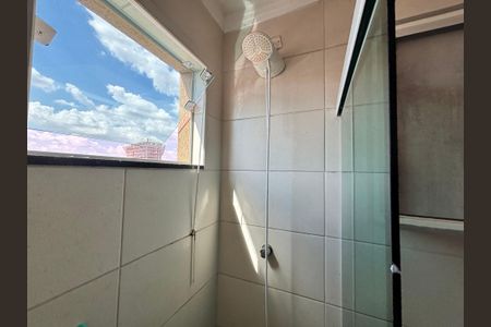 Casa para alugar com 77m², 2 quartos e 2 vagasBanheiro da Suíte 1