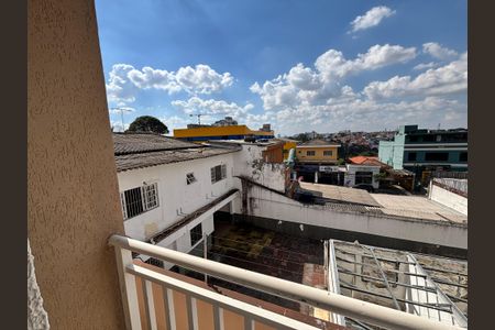 Casa para alugar com 77m², 2 quartos e 2 vagasVista da Sacada