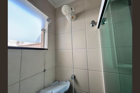 Casa para alugar com 77m², 2 quartos e 2 vagasBanheiro 2