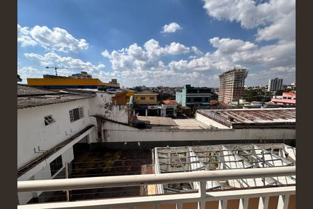 Casa para alugar com 77m², 2 quartos e 2 vagasVista da Sacada