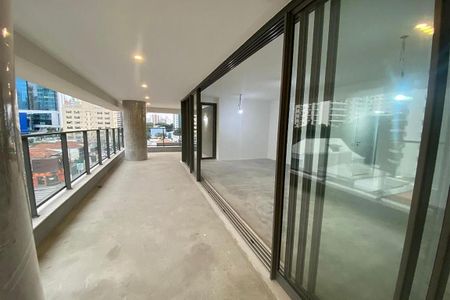 Apartamento à venda com 4 quartos, 210m² em Campo Belo, São Paulo