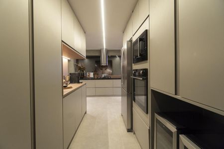 Apartamento à venda com 3 quartos, 184m² em Vila Mariana, São Paulo