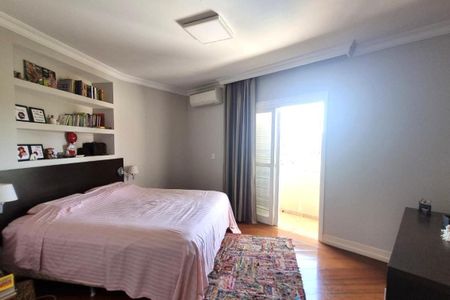 Casa de condomínio à venda com 550m², 4 quartos e 4 vagas
