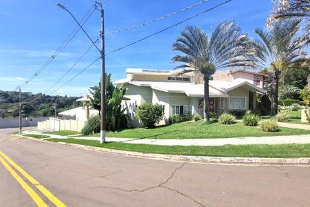 Casa de condomínio à venda com 550m², 4 quartos e 4 vagas