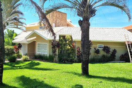 Casa de condomínio à venda com 550m², 4 quartos e 4 vagas