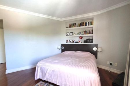 Casa de condomínio à venda com 550m², 4 quartos e 4 vagas