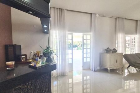Casa de condomínio à venda com 550m², 4 quartos e 4 vagas