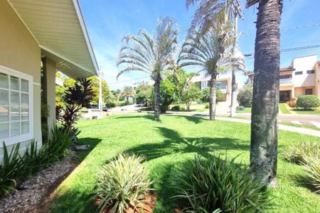 Casa de condomínio à venda com 550m², 4 quartos e 4 vagas