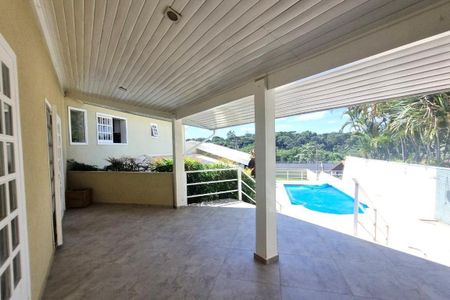 Casa de condomínio à venda com 550m², 4 quartos e 4 vagas