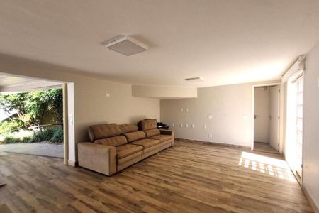 Casa de condomínio à venda com 550m², 4 quartos e 4 vagas