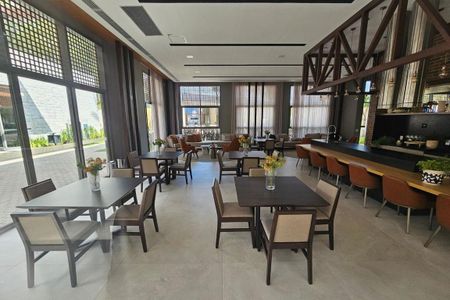 Casa para alugar com 3 quartos, 230m² em Centro Empresarial Tamboré, Santana de Parnaíba