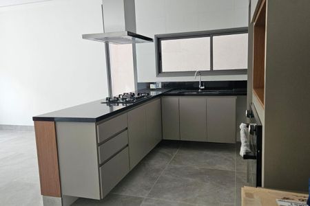 Casa para alugar com 3 quartos, 230m² em Centro Empresarial Tamboré, Santana de Parnaíba