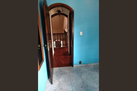 Casa à venda com 209m², 4 quartos e 3 vagas