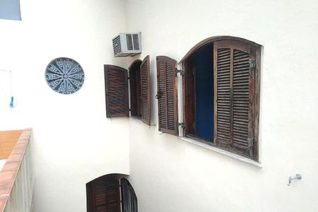 Casa à venda com 209m², 4 quartos e 3 vagas