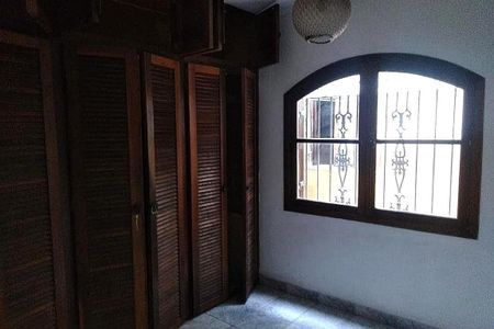 Casa à venda com 209m², 4 quartos e 3 vagas