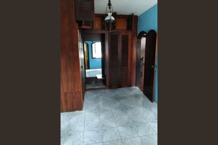 Casa à venda com 209m², 4 quartos e 3 vagas