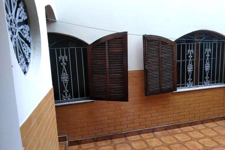 Casa à venda com 209m², 4 quartos e 3 vagas