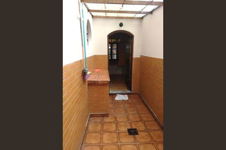 Casa à venda com 209m², 4 quartos e 3 vagas