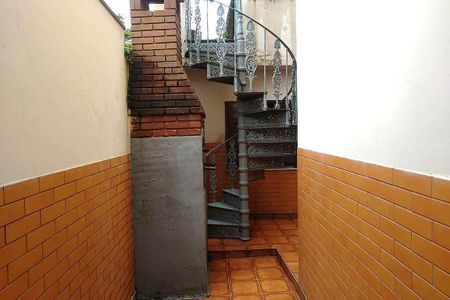 Casa à venda com 209m², 4 quartos e 3 vagas