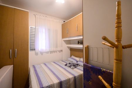 Casa à venda com 180m², 3 quartos e 2 vagas Casa à venda com 180m², 3 quartos e 2 vagasCasa 2 - Quarto