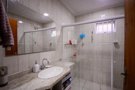 Casa à venda com 180m², 3 quartos e 2 vagas Casa à venda com 180m², 3 quartos e 2 vagasCasa 1 - Banheiro 2