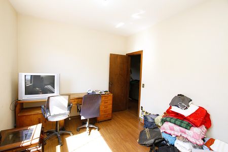 Casa à venda com 420m², 6 quartos e 2 vagasQuarto 3