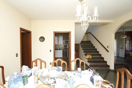 Casa à venda com 420m², 6 quartos e 2 vagasSala de Jantar