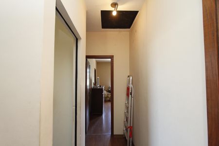 Casa à venda com 420m², 6 quartos e 2 vagasCorredor
