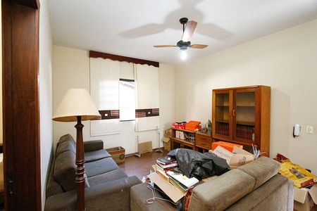 Casa à venda com 420m², 6 quartos e 2 vagasSala de TV