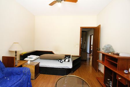Casa à venda com 420m², 6 quartos e 2 vagasQUARTO 5