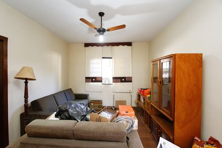 Casa à venda com 420m², 6 quartos e 2 vagasSala de TV