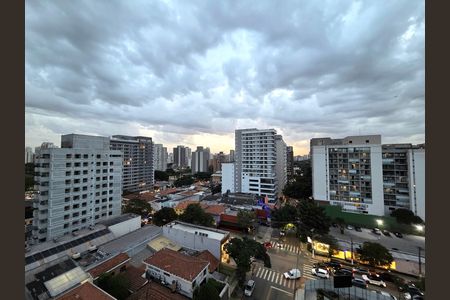 Apartamento à venda com 36m², 1 quarto e 2 vagasVista