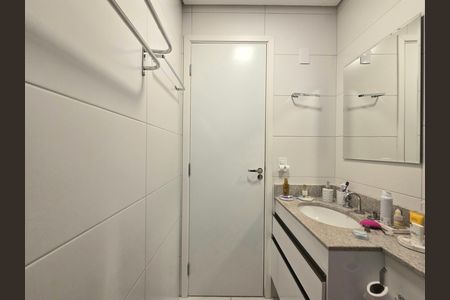 Apartamento à venda com 36m², 1 quarto e 2 vagasBanheiro