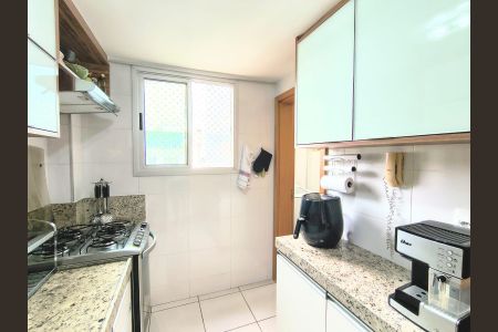 Apartamento à venda com 77m², 3 quartos e 2 vagasCozinha