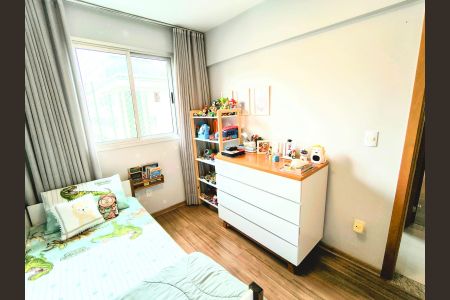 Apartamento à venda com 77m², 3 quartos e 2 vagasQuarto 3