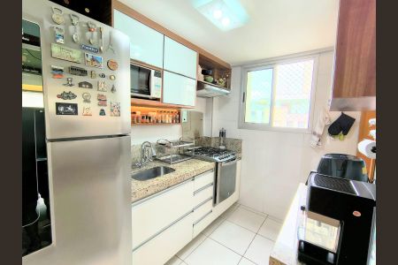 Apartamento à venda com 77m², 3 quartos e 2 vagasCozinha