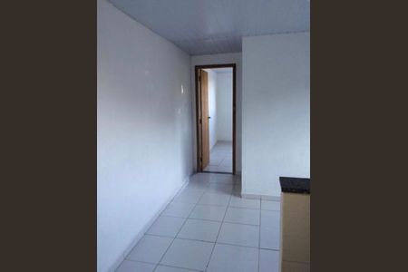 Corredor de apartamento para alugar com 1 quarto, 25m² em Valparaíso, Petrópolis