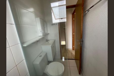 Casa de condomínio para alugar com 65m², 2 quartos e 1 vagaBanheiro