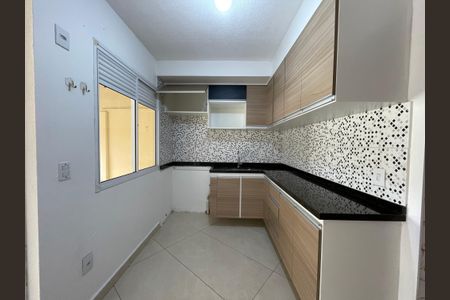 Casa de condomínio para alugar com 65m², 2 quartos e 1 vagaCozinha